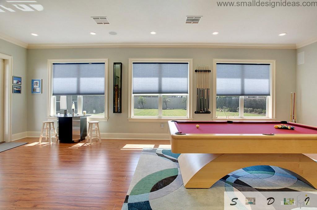 Billiard table and eclectic color mixing in the contemporary countryside house