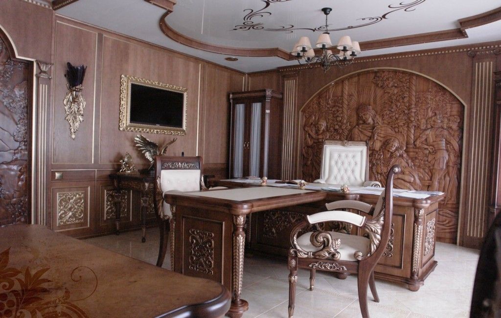 Home office for royalty or very self-confident and succesful people in Baroque style