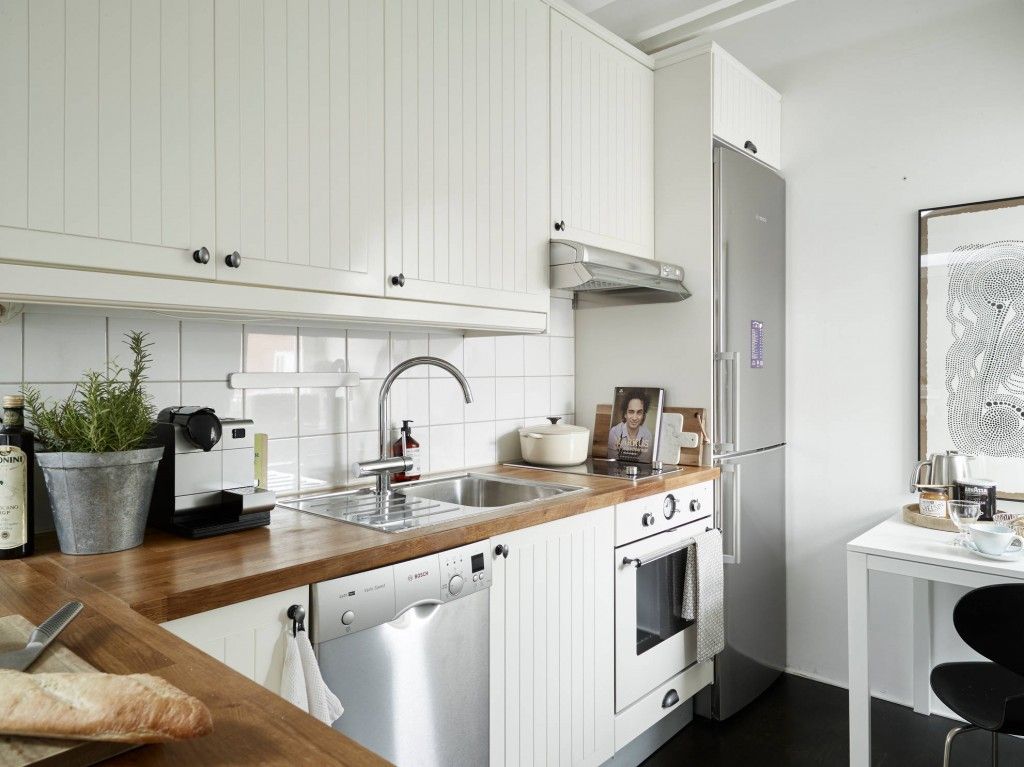 White and silver small kitchen design ideas