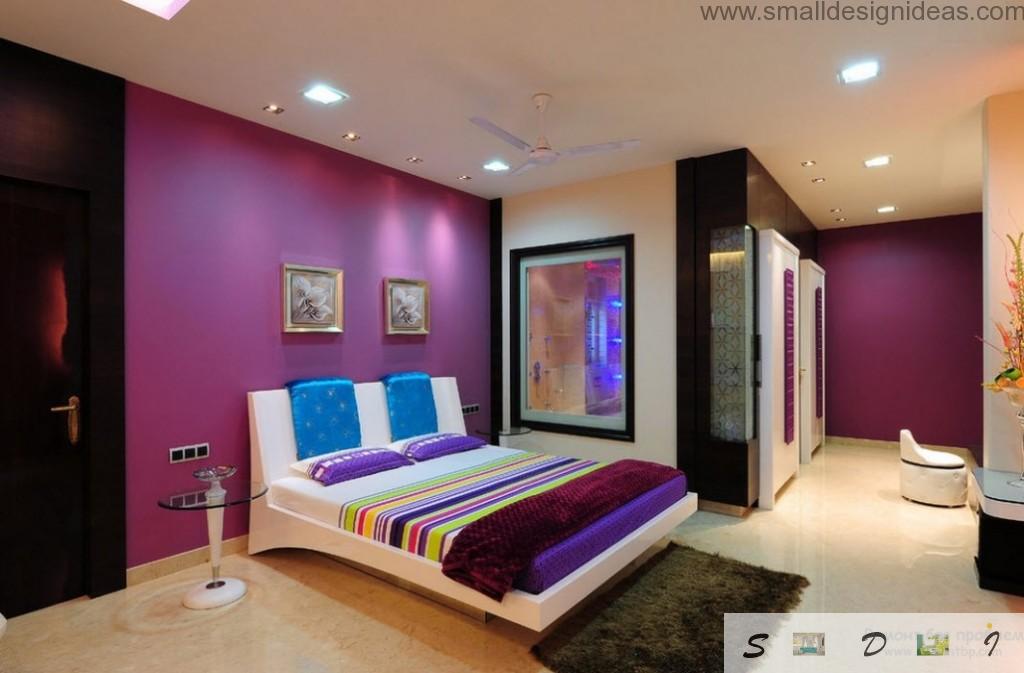 Rainbow coloration in the purple room with dark and light accents