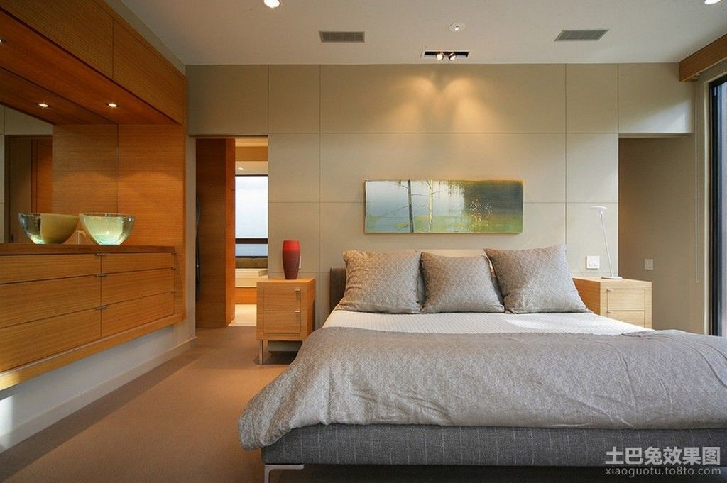 Bedroom Interior Furniture Set Programme Ideas. Naturalistic picture creates the atmosphere 