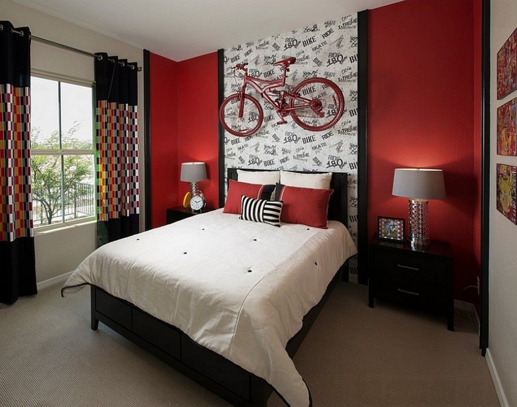 130 Square Feet Bedroom Interior Decoration. bike instead of the headboard