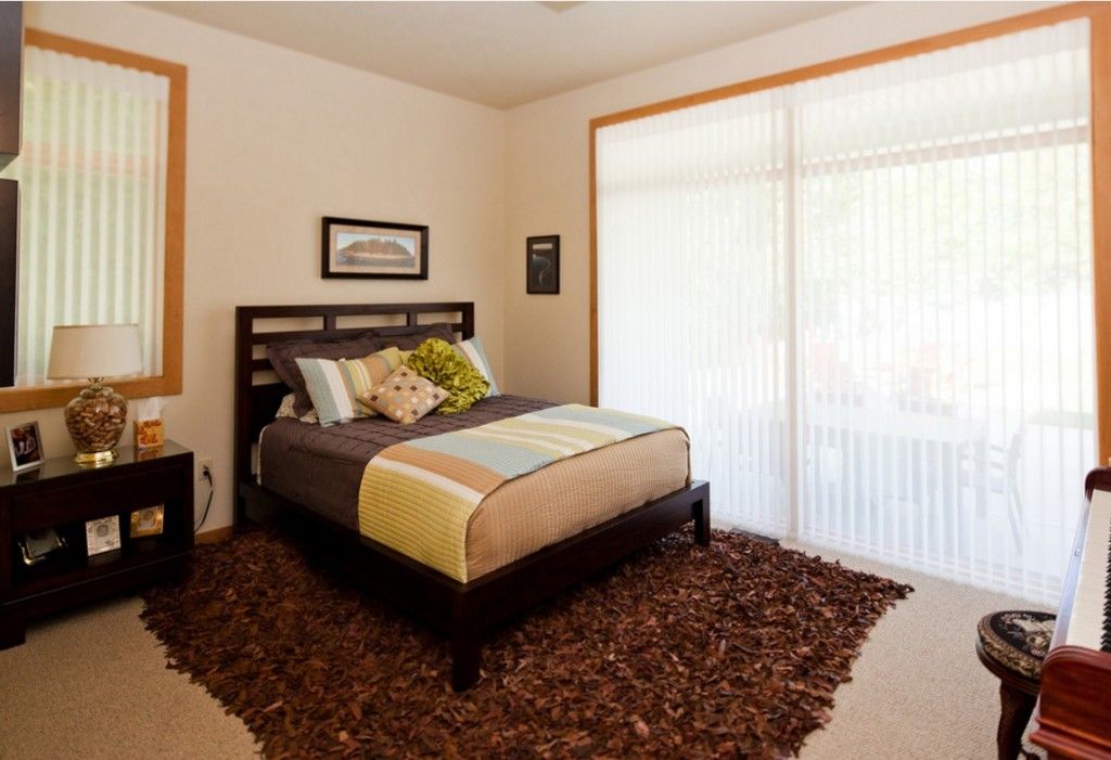 Rugs, Carpet, Carpeting Interior Design Ideas. Different texture and pile structure of the modern carpet under the bed