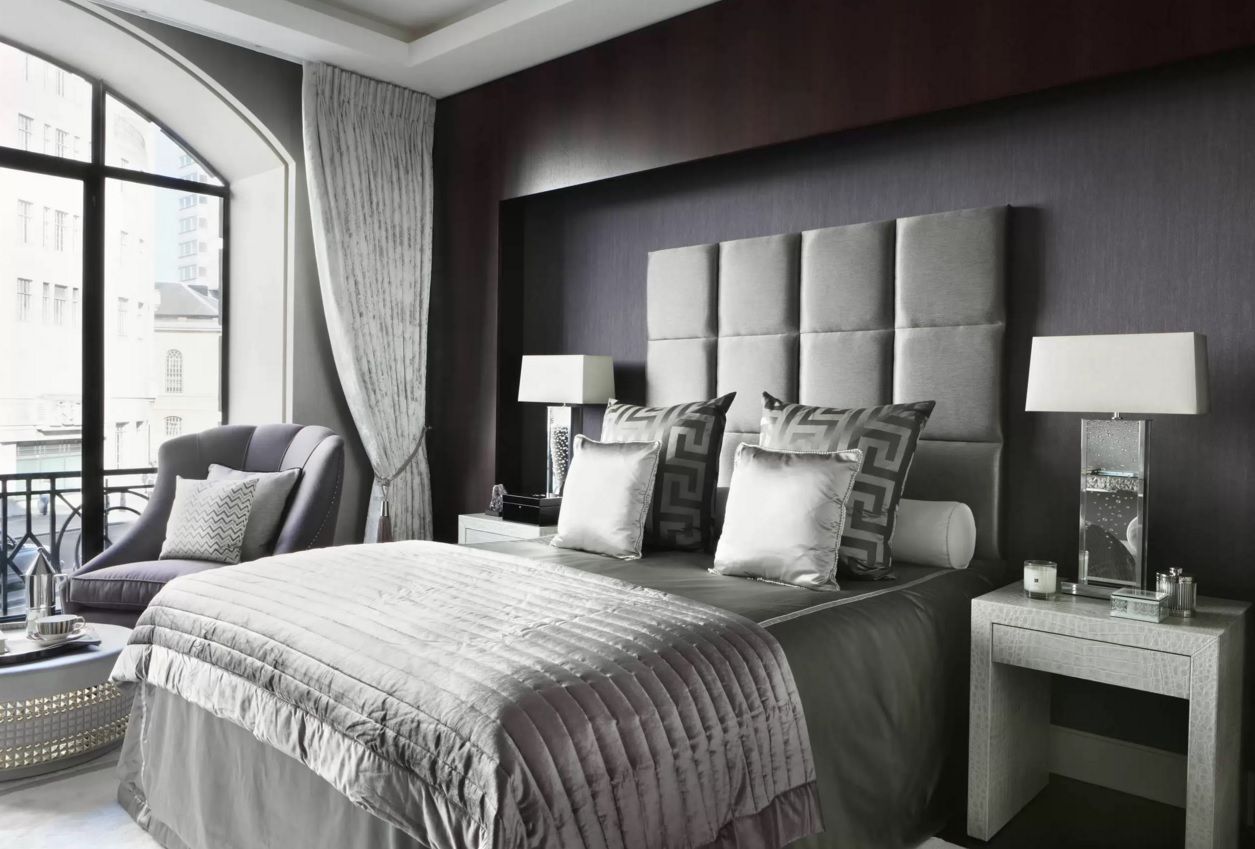 Modern Bedroom Design Trends 2016 in the dozed black interior