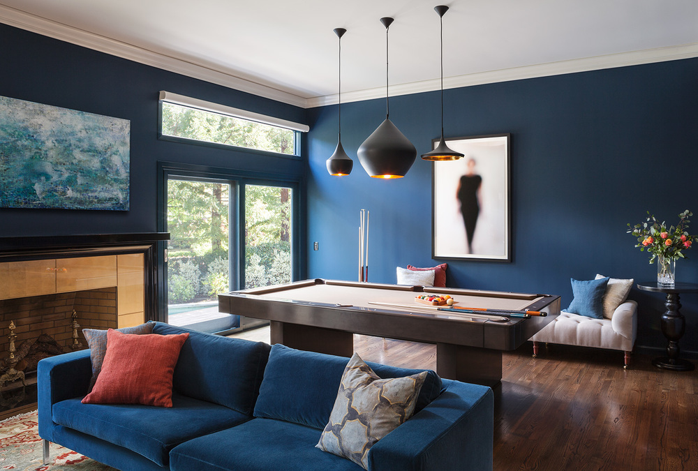 Blue Color Decoration Ideas for Living Room. Unusual design for the large living with billiard table