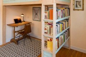 Design Examples of Small Kids' Rooms for Boys Decoration. Library in the decorative wall-stand of the bunk bed