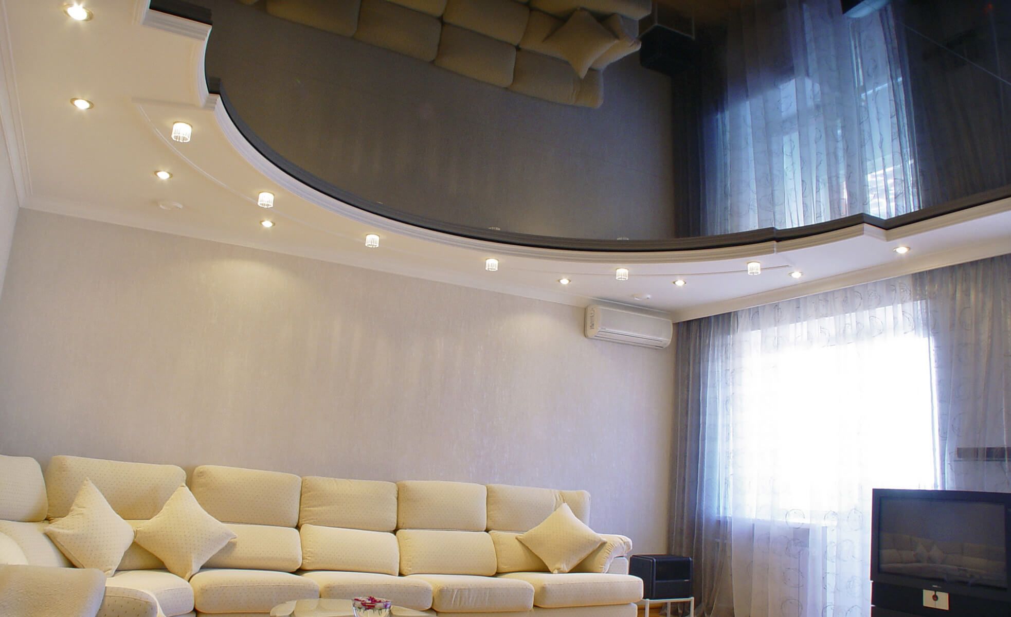 Stretch Ceilings: Types, Advantages, Disadvantages and Photos. Spectacular mirroring surface of the PVC ceiling 