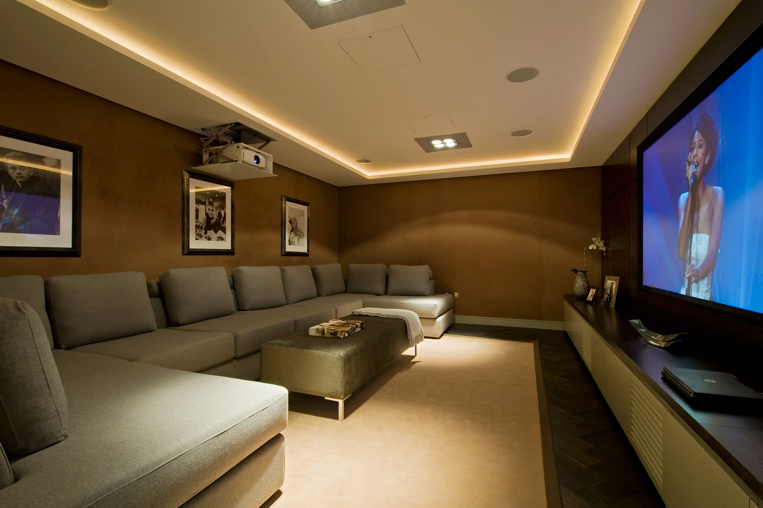 Modern Home Theatre Design for Living room