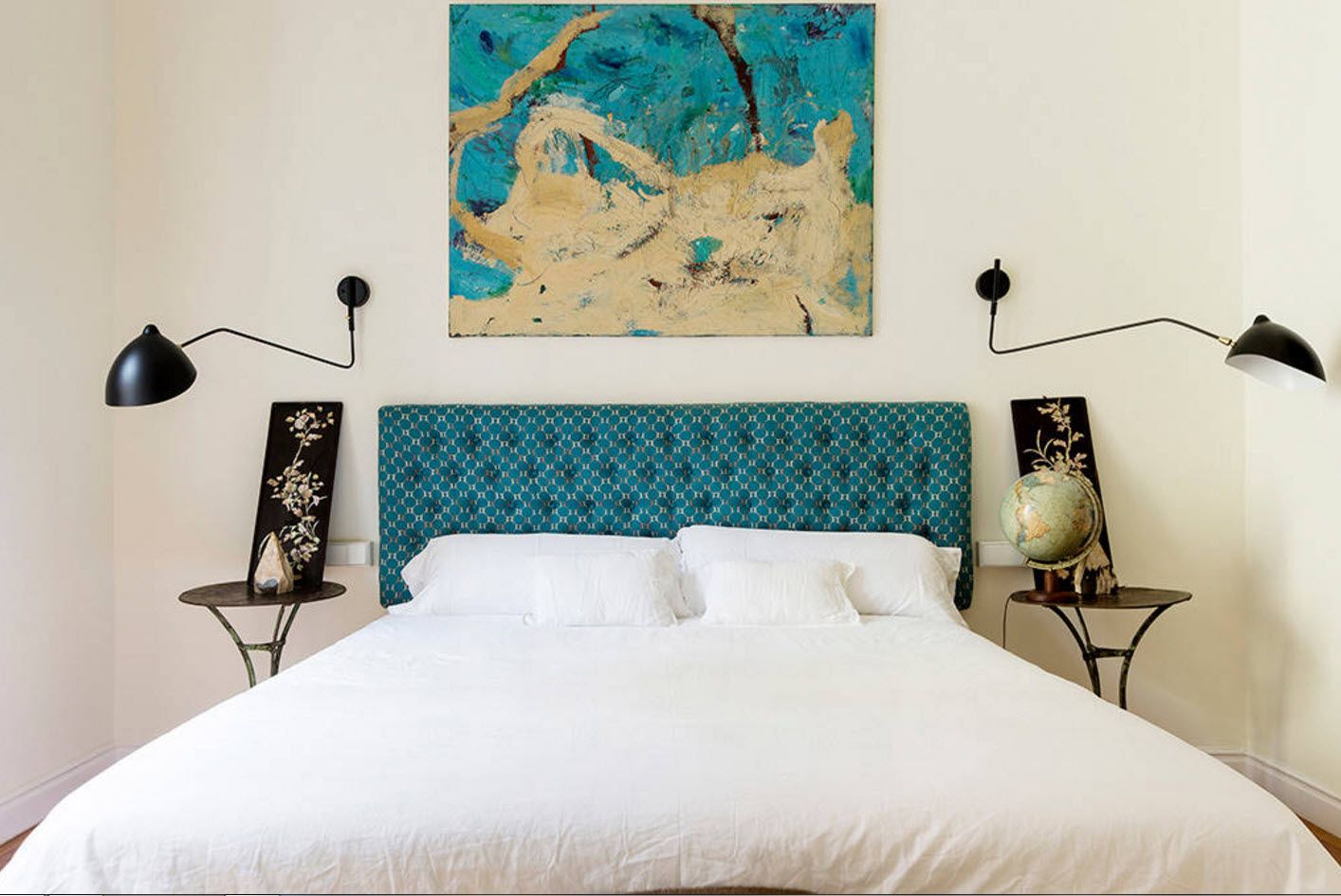Modern Bedroom Design Trends & Ideas. Quilted upholstered emerald headboard