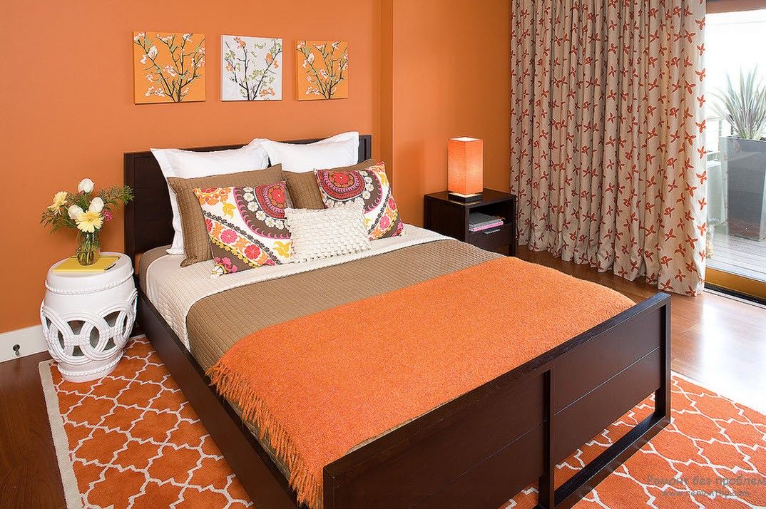 Orange Color Interior Decoration Real Photo Examples. Classic decorated bedroom with same color at every piece of atmosphere
