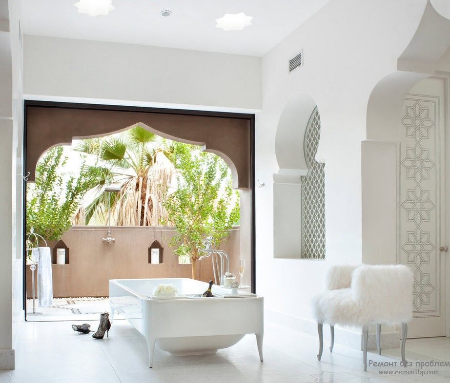 White sparkling interior of the open entrance of the house