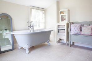 Grandeur bathtub in chic bathroom