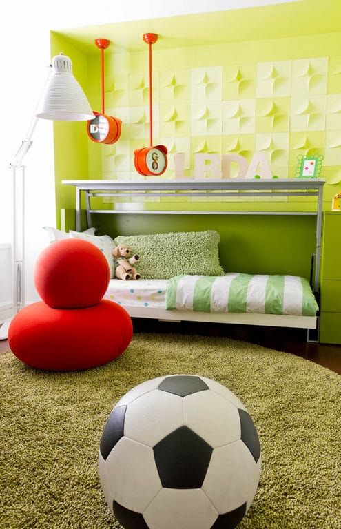 Green shades for successful kids' room interior