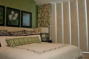 Japanese Panel Curtains: Oriental Charm in the Modern Interior. Green headboard wall with two large picture