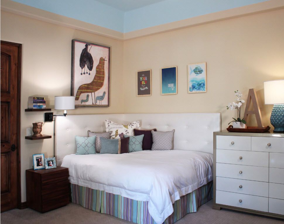 Small Room Interior Design Tips and Ideas. Pastel colors for neat bedroom