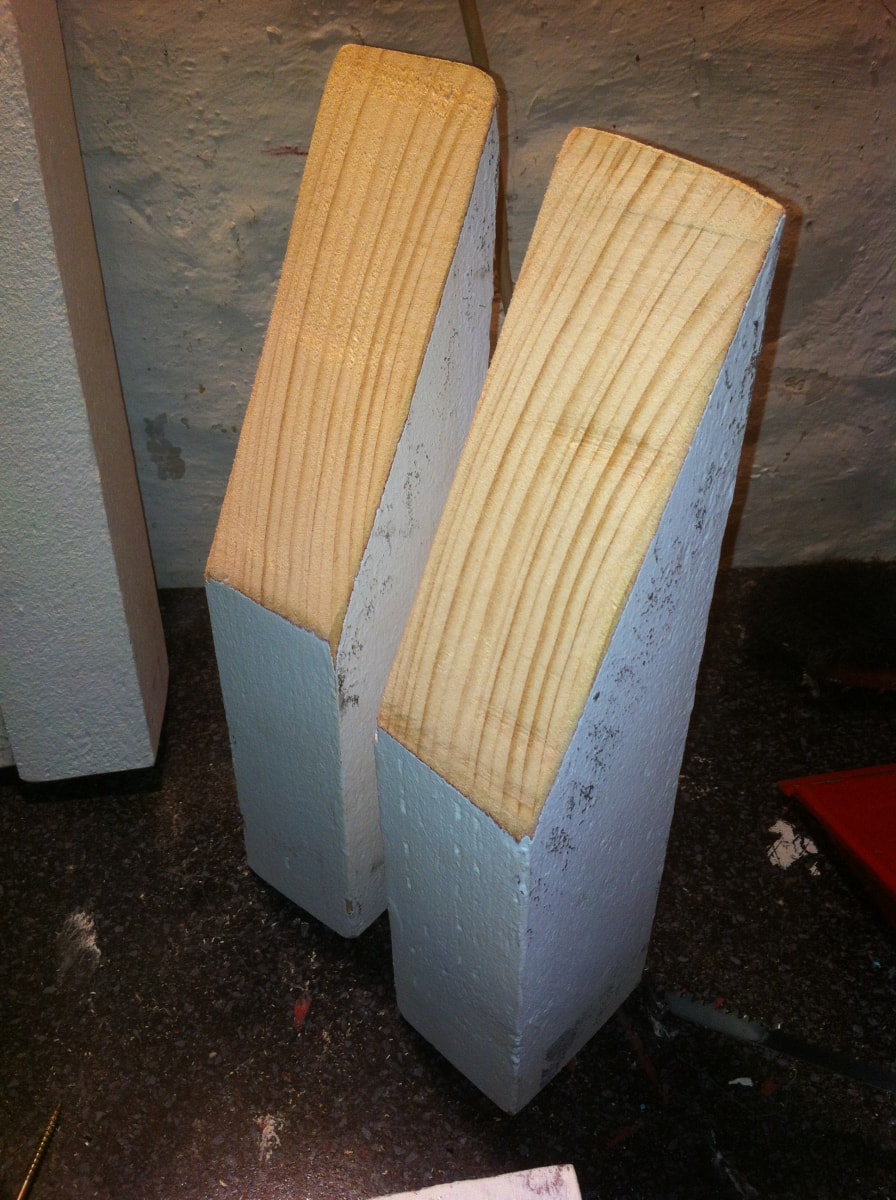 Corner sofa DIY assembling: step 1, sawing at the correct angle
