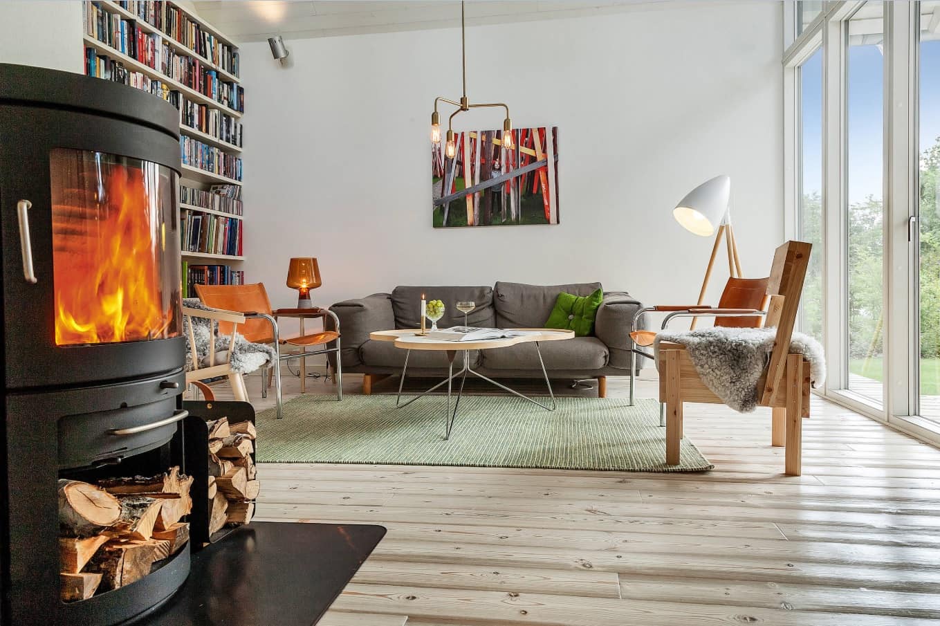 Interior Nordic Design : 7 Simple Tips for Creating a Minimalist Nordic Interior ... : Scandinavian interior design is a minimalistic style using a blend of textures and soft hues to make sleek, modern designs often play with natural light which is a hot commodity in nordic countries.