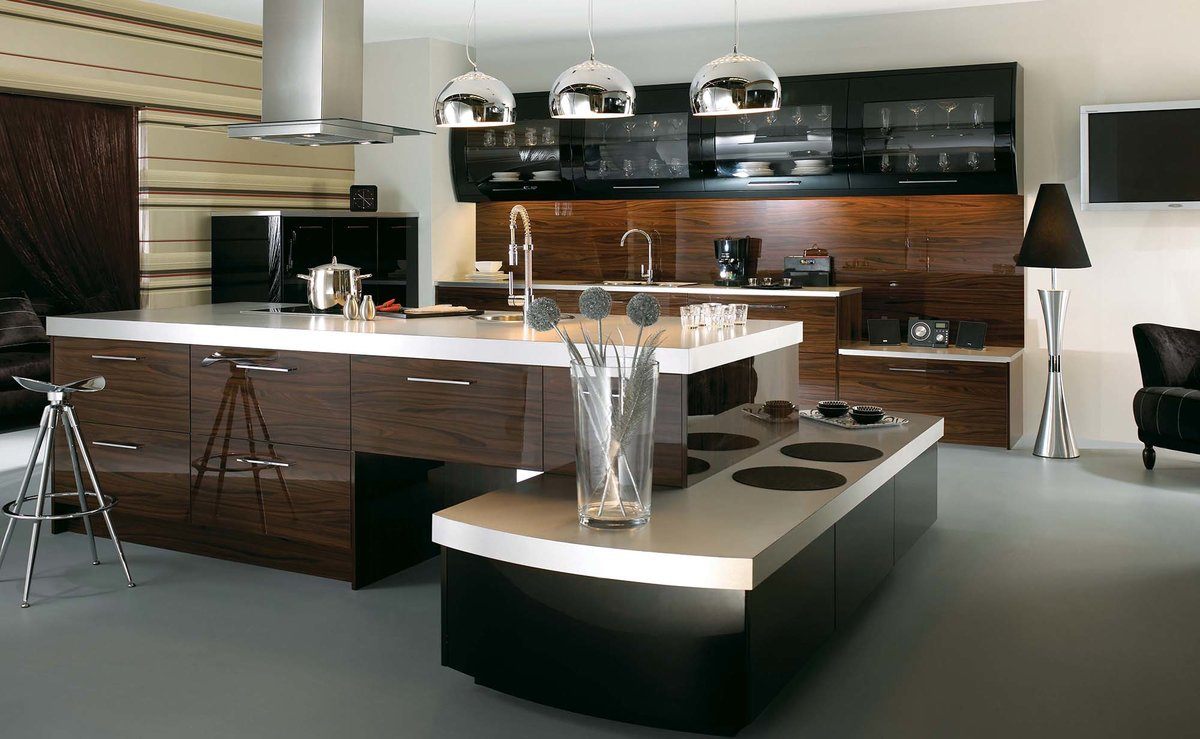 Modern Style Kitchen Design Ideas and Arrangement Advice with Photos. Chocolate tint for the splashback and large multilevel island