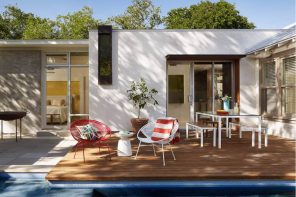 5 Unique Deck Ideas to Make the Most of Your Small Yard. Cozy modern resting zone at the pool