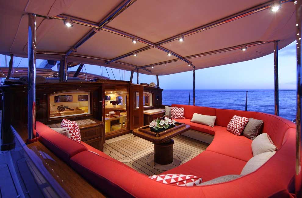 boat yacht decor