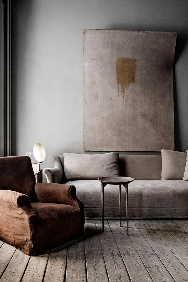 Exotic Wabi Sabi Interior Design Style: Beautiful Minimalism. Accent wall in the dull gray living