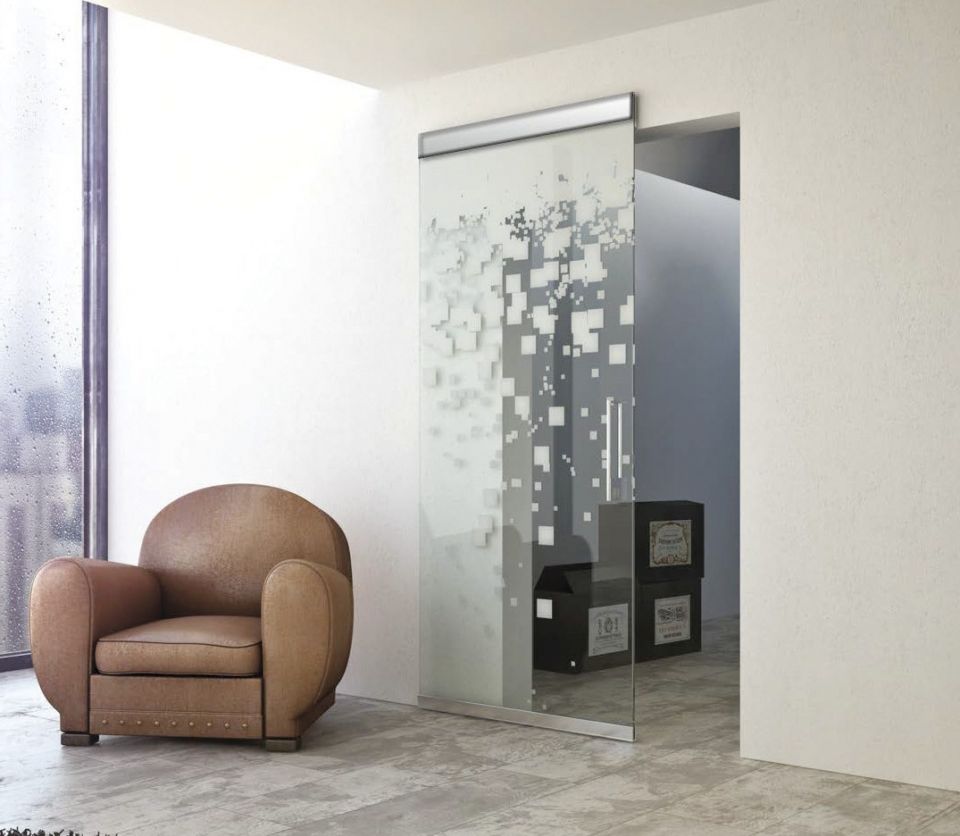 Transparent and frosted glass combined in one door for cozy relaxing living
