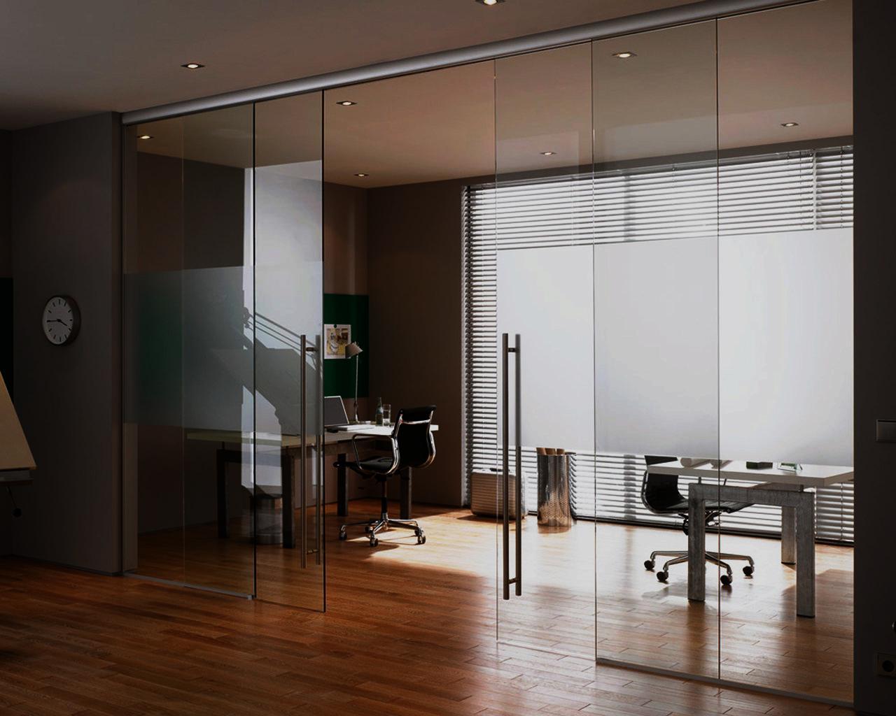 Negotiation room zoned with glass wall