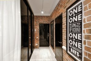 Modern Stylish Hallway Design Ideas & Trends. Great brickwork and black glossy surfaces combination
