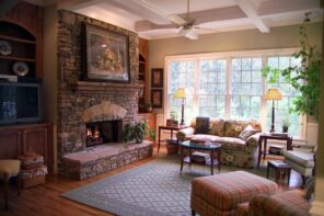 Country Style Living Room Design: Cozy and Romantic Atmosphere. English style touch for rustic designed living