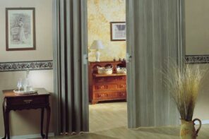 Interior Curtains: Stylish Zoning and Decoration Element. Classic corridor and curtain separation from bedroom