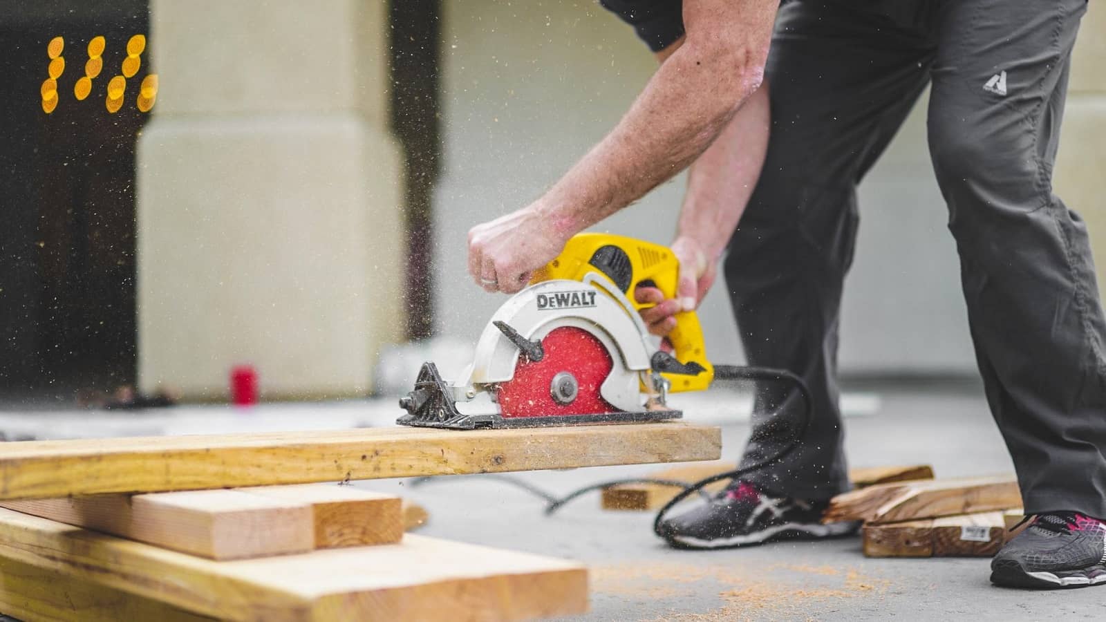 How to Choose the Right Materials For Your Home? Preparing the wooden planks with circular saw